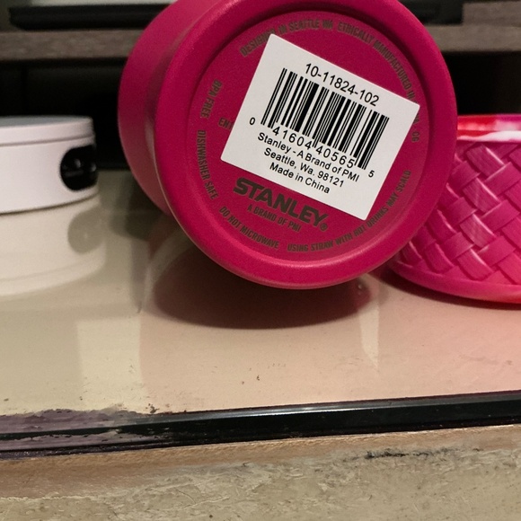 Stanley Valentine’s Day Cosmo Pink Tumbler 40 Oz (Target Exclusive) - Picture 6 of 6